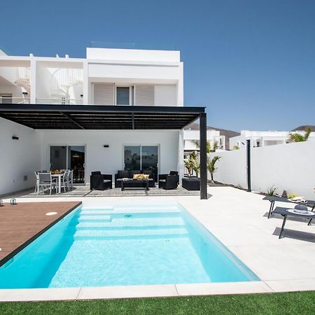 Serena Villa 38 - Heated Pool, Sea Views, Ac, High Speed Internet Playa Blanca  Luaran gambar