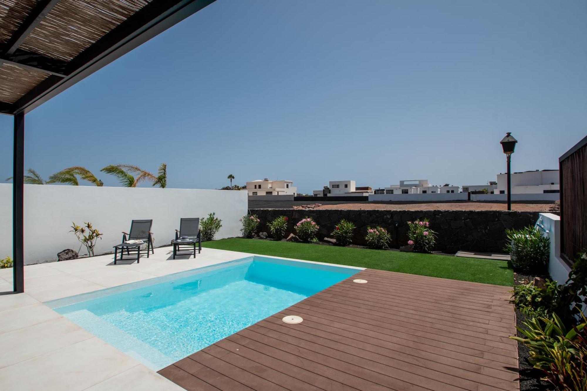 Serena Villa 38 - Heated Pool, Sea Views, Ac, High Speed Internet Playa Blanca  Luaran gambar