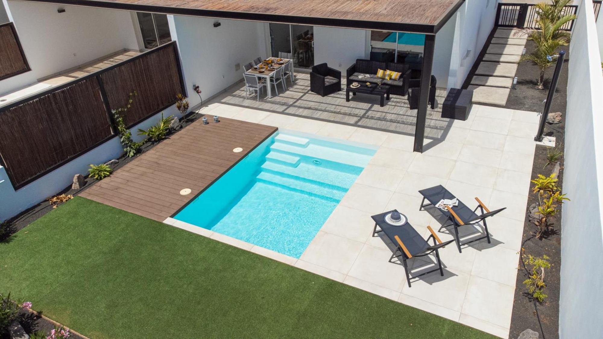 Serena Villa 38 - Heated Pool, Sea Views, Ac, High Speed Internet Playa Blanca  Luaran gambar